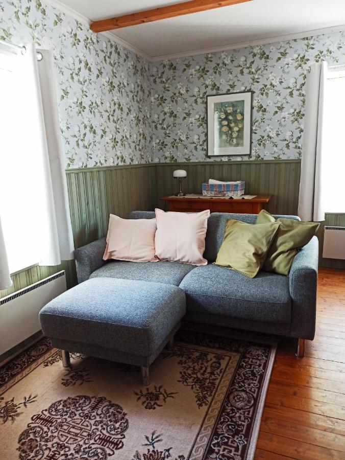 Kirkkokadun Amanda Ja Olga Bed & Breakfast อูซิเกาพุงกิ ภายนอก รูปภาพ